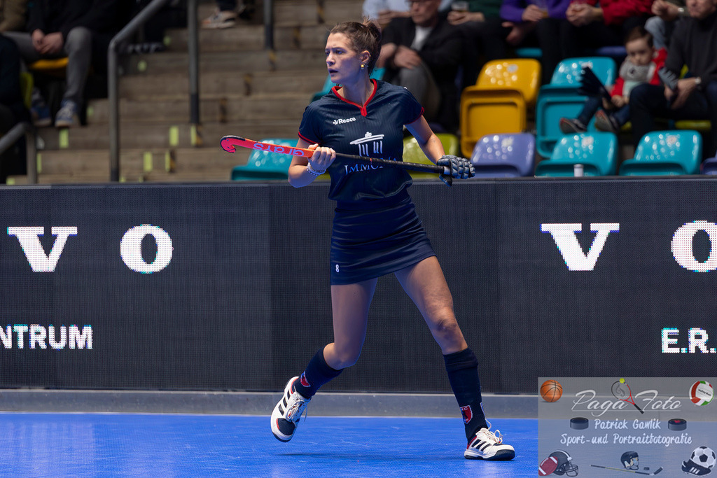 Volvo E.R.B. Final 4 Halbfinale Frauen: Der Club an der Alster - Berlienr HC, 25.01.2025 | Joana Boehringer / Böhringer (Berliner HC #8), Freisteller, Portrait, Porträt, Der Club an der Alster - Berlienr HC, Frankfurt, Süwag Arena, 25.1.2025 - Realisiert mit Pictrs.com