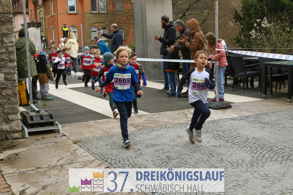 AOK JuniorCup 400m | 3Koenigslauf 2023 - Realisiert mit Pictrs.com