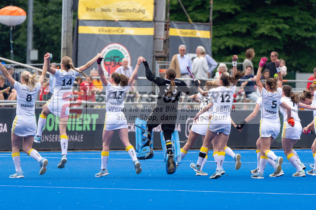 Final4_20250531-1226-HK107607 | Krefeld, Deutschland, 31.05.2025:  Feldhockey Final4 2025 – „Deutsche Feldhockey-Meisterschaften 2025“ im Gerd-Wellen-Hockeyanlage am 31.05.2025 in Krefeld, Deutschland. (Foto von Kramhöller/Fehrmann/Kaste)Krefeld, Germany, 31.05.2025: Feldhockey Final4 2025 – „Deutsche Feldhockey-Meisterschaften 2025“ in Gerd-Wellen-Hockeyanlage at 31.05.2025 in Krefeld, Deutschland. (Foto from Kramhöller/Fehrmann/Kaste)