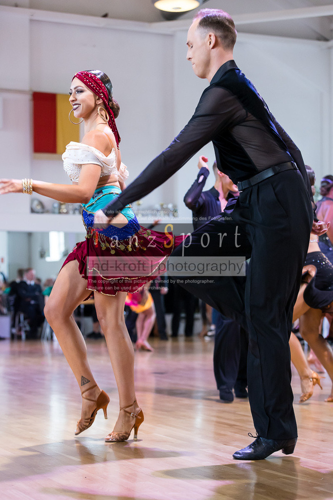 20240616_D-Cup-HGR-Latein_3647 | Tanzsportbilder, Standardtanz, Lateintanz, WDSF, DTV, LTVB, dancecomp, goc, hessen tanzt, blaues band der spree, walzer, tango, wiener walzer, slowfox, quickstepp, samba, rumba, cha-cha-cha, paso doble. jive, hd-kroft photography, turniertanzsport