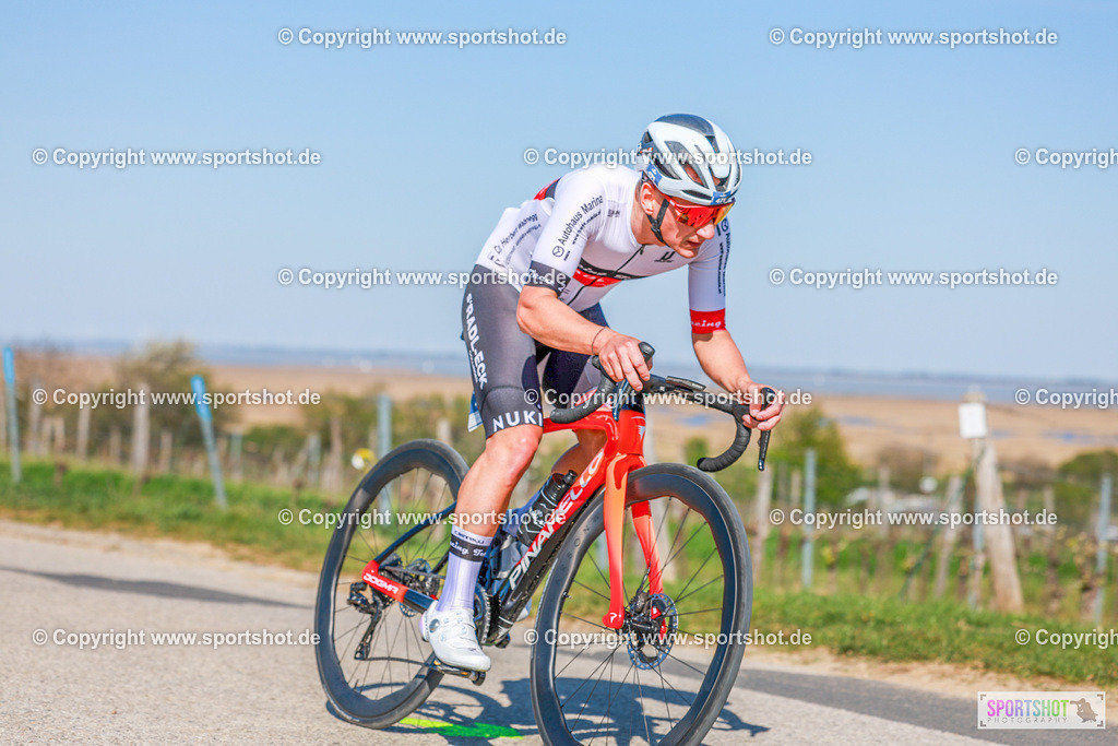 603_AR6_8183 | Neusiedlersee Radmarathon 2026@sportshot_your_pictrs #yourpictures#roadtowm2029 #nrm #neusiedlerseeradmarathon #neusiedlersee #neusiedlerseetourismus #burgenland #mörbisch #nrm26 #burgenlandtourismus #voglundco #poweredbyburgenlandtourismus #radsport #rad #marathon #ucigranfondo #visitburgenland #ucigranfondoworldseries
