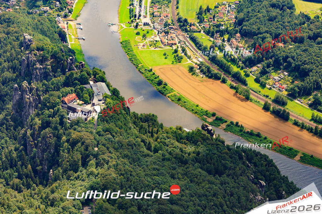 Die Luftaufnahme Saechsische_schweiz - Rathen wurde vom UL-Flugzeug (keine Drohne) aus fotografiert.Hohe Druck- Auflösung-die Geschenkidee!