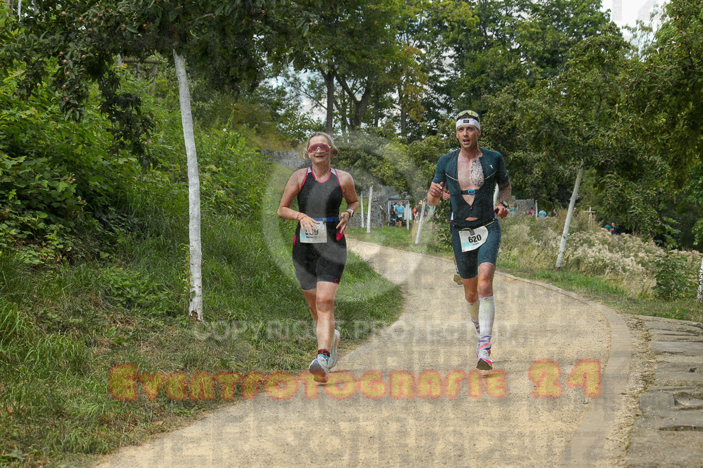 250824_1417_EX1_5648 | Sportfotografie im Rhein-Sieg Kreis, Köln, Bonn, NRW, Rheinland Pfalz, Hessen, etc. Unser Tätigkeitsfeld umfasst den Laufsport vom Volkslauf über den Marathon, Duathlon, Triathon bis zum Ultralauf wie Kölnpfad Ultra oder Schindertrail.