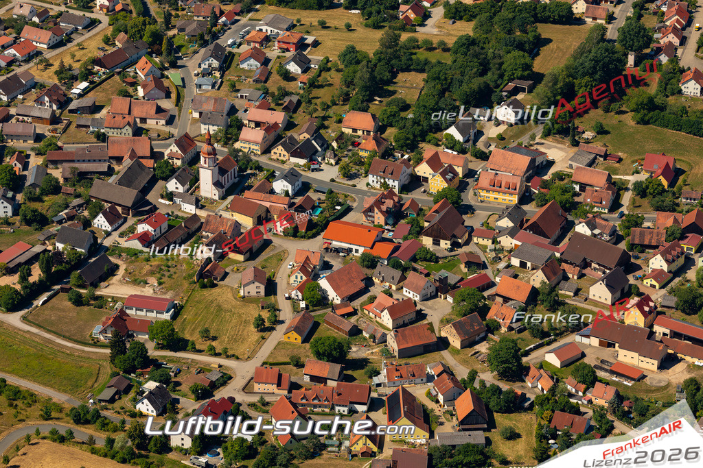 Aktuelles Luftbild von Offenbau Thalmässing - Die Luftaufnahme wurde 2022 mittels UL-Flugzeug erstellt ( keine Drohne ) - hochauflösende Kamera-Systeme von  Canon -Beste Qualität - Für grossformatige Ausdrucke geeignet. Die Geschenkidee !