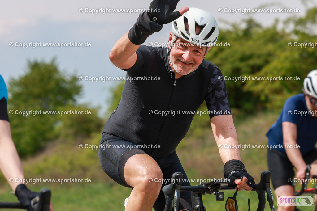 209_AR6_2147 | Neusiedlersee Radmarathon 2026@sportshot_your_pictrs #yourpictures#roadtowm2029 #nrm #neusiedlerseeradmarathon #neusiedlersee #neusiedlerseetourismus #burgenland #mörbisch #nrm26 #burgenlandtourismus #voglundco #poweredbyburgenlandtourismus #radsport #rad #marathon #ucigranfondo #visitburgenland #ucigranfondoworldseries