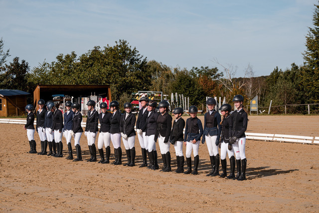 2026_10_03_Siefer-Hof_124146_Z63_56537853 | Professionelle Reitsport-, Turnier- und Eventfotografie von Robert Broda. Galerien mit ausgewählten und bearbeiteten Bildern direkt online ansehen und bestellen.