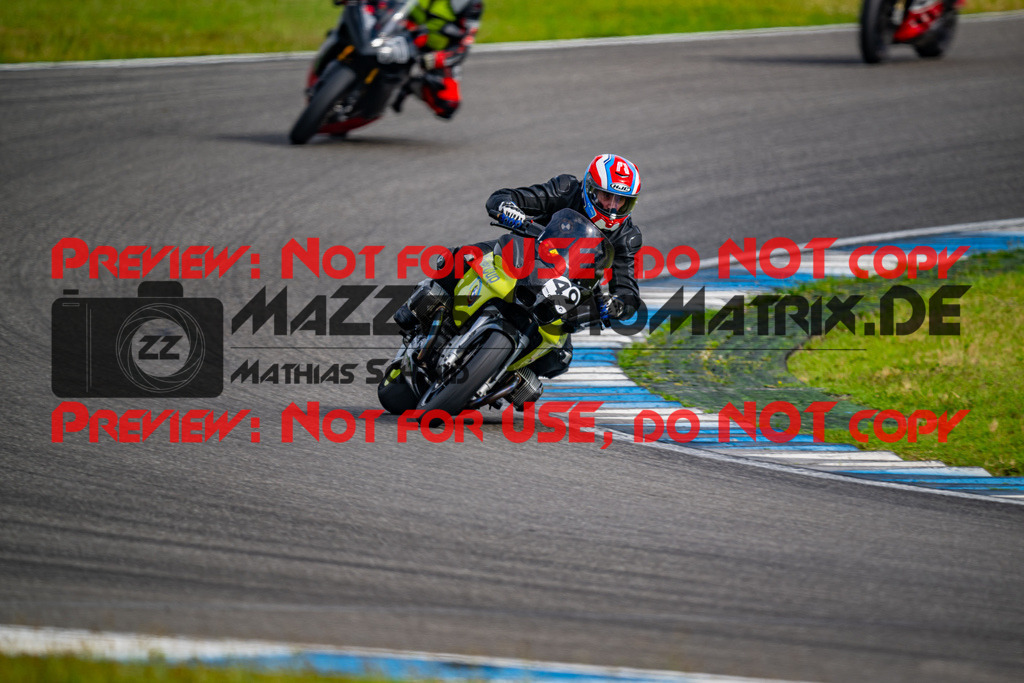 MaZZes_FotoMatrix_240702_6007705_2-110 | GELB