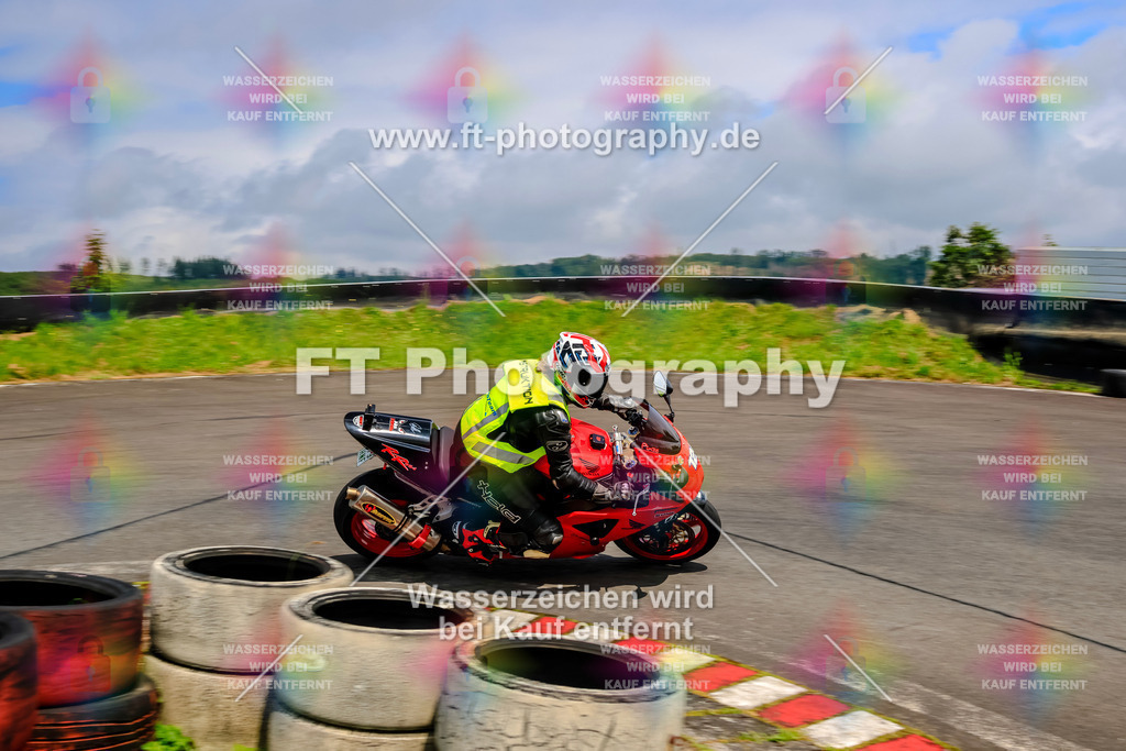 _TCM3246 | Hier findet Ihr Bilder von Touristenfahrten auf der Nürburgring Nordschleife oder von anderen Veranstaltungen die ich besucht habe. Viel Spass beim Durch Schauen 