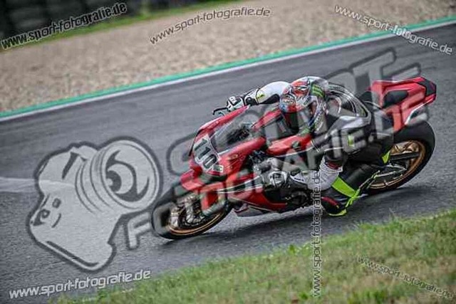 pubi8910 | Professionelle Fotos von Sportveranstaltungen, aber auch Hochzeiten und anderen Events. - Realisiert mit Pictrs.com