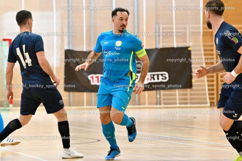 LPSV Kärnten vs. Futsal Versli Klagenfurt | #17 Vahid Muharemovic versli.at Klagenfurt, #14 Enis Musanovic LPSV-Kärnten, LPSV Kärnten vs. Futsal Versli Klagenfurt, LPSV Kärnten vs. Futsal Versli Klagenfurt am 01.02.2026 in Villach (Ballspielhalle St. Martin), Austria, (Photo by Bernd Stefan)