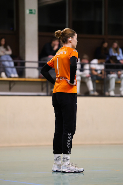 Handball I Damen I Saison 2025-2026 I Verbandsliga Süd I HSG Kalkberg 06 - MTV Dänischenhagen I 14.12.2025.31 | Emelie Köhn (1, HSG Kalkberg 06) - Realisiert mit Pictrs.com