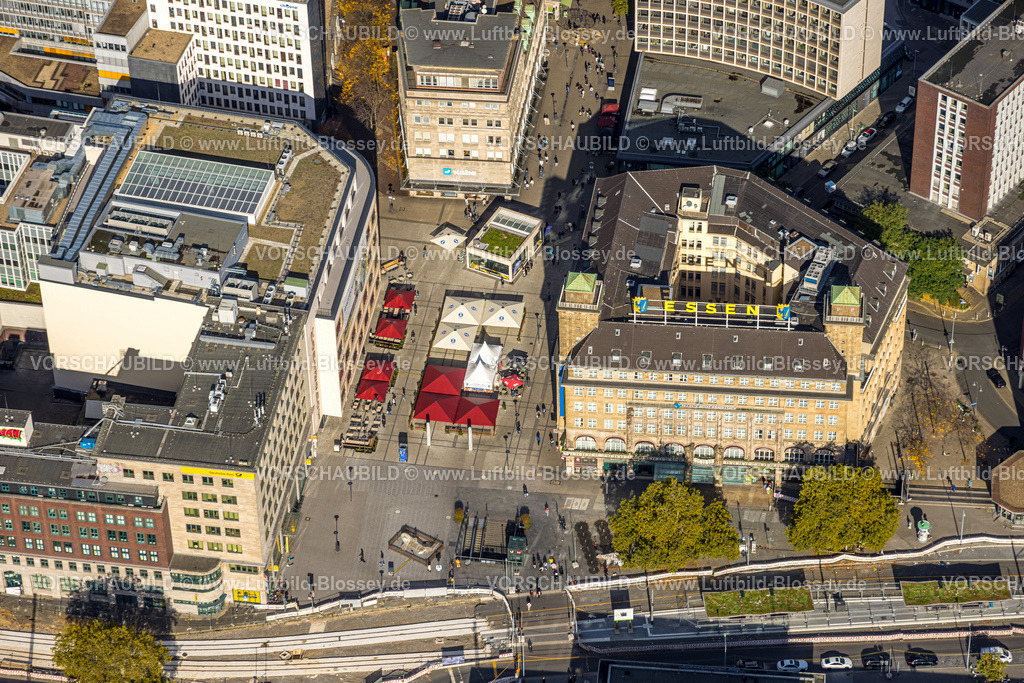 Essen251003356Mitte | Luftbild, Garner Hotel Essen - Handelshof, Renovierung Willy-Brandt-Platz mit Außengastronomie, Stadtkern, Essen, Ruhrgebiet, Nordrhein-Westfalen, Deutschland