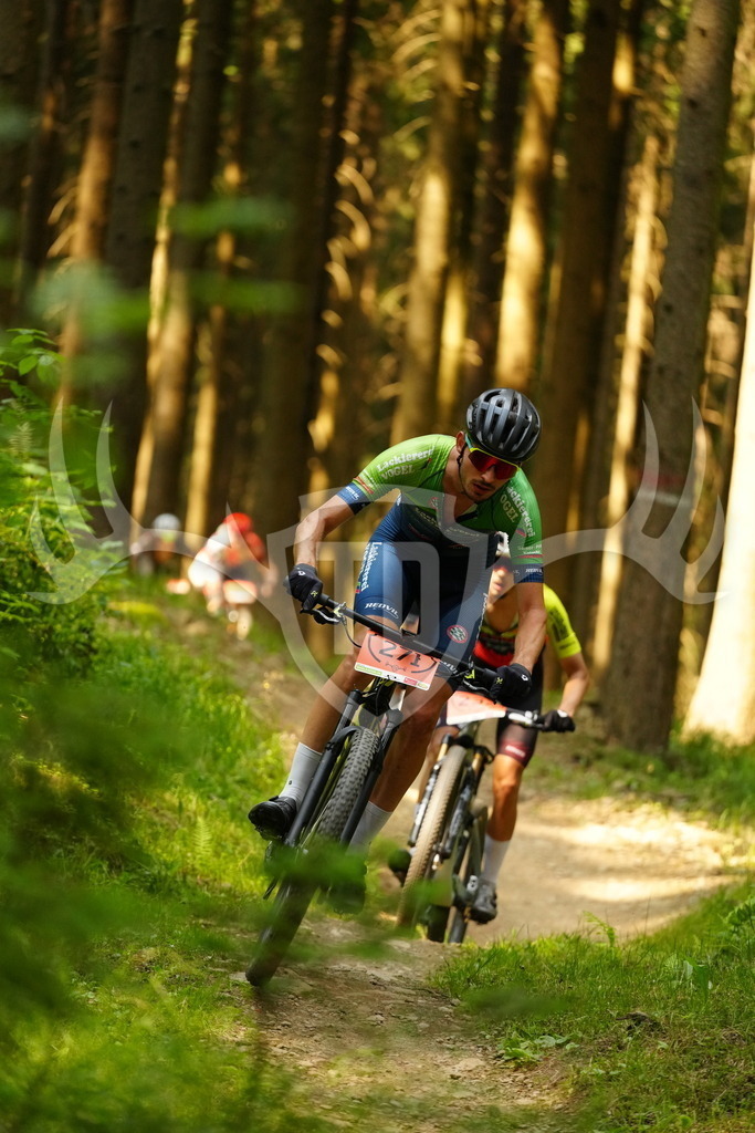 FC102652 | Fotogalerie der Treibjagd im Dunkelwald - Dein MTB Etappenrennen im Erzgebirge - Realisiert mit Pictrs.com