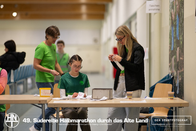 Süderelbe Halbmarathon 2025 I 09.11.2025 I Fotograf_DerSportfotograf.I 00011 | Der Sportfotograf. - Realisiert mit Pictrs.com