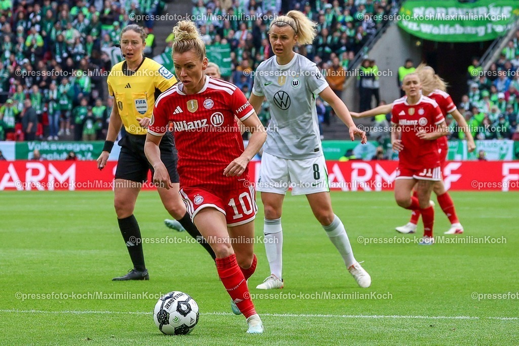 xsscx14052601006 | 2026.05.14, xsscx, Fußball, Finale DFB-Pokal Frauen, VfL Wolfsburg -  FC Bayern München, Saison 2025 2026, Rhein-Energie-Stadion in Köln: Linda Dallmann (FC Bayern München #10) DFB regulations prohibit any use of photographs as image sequences and or quasi-video. Photo: xSandraxScherningxPressefotoKochx