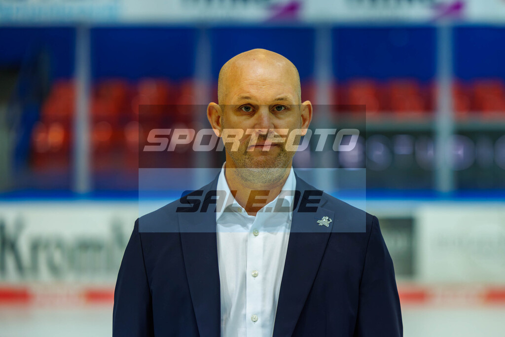 Tony Zabel | Assistenztrainer Tony Zabel - © Sportfoto-Sale (Jan Brüggemann) - Realisiert mit Pictrs.com