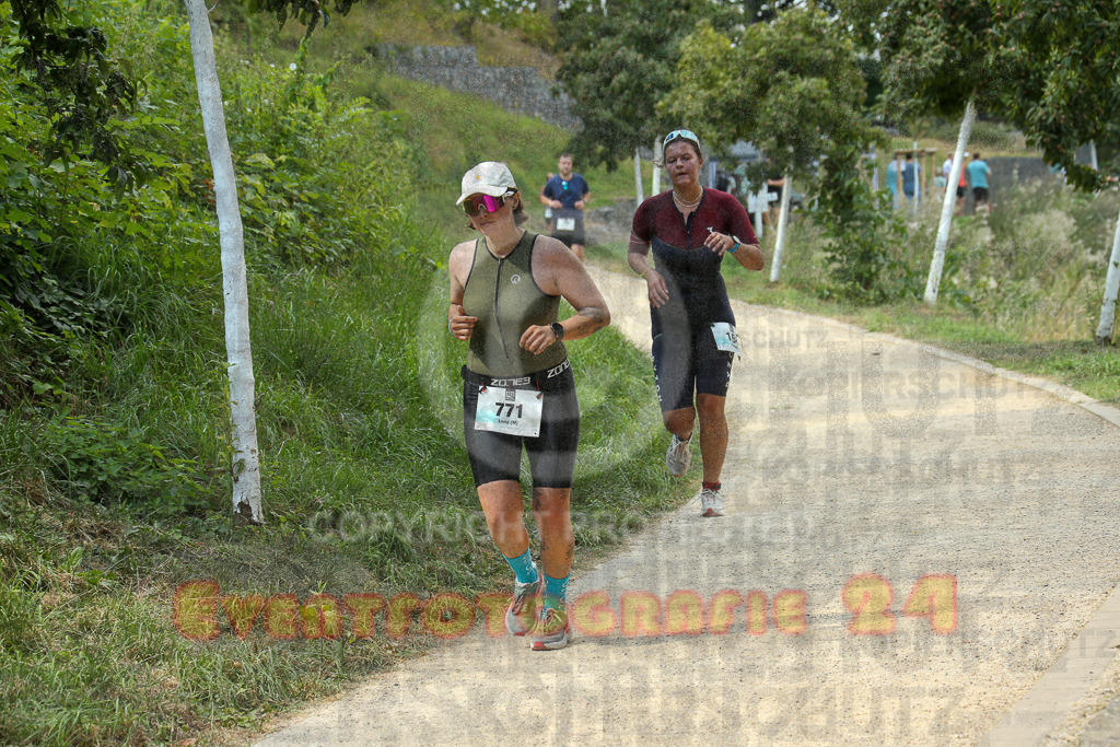 250824_1502_EX1_8375 | Sportfotografie im Rhein-Sieg Kreis, Köln, Bonn, NRW, Rheinland Pfalz, Hessen, etc. Unser Tätigkeitsfeld umfasst den Laufsport vom Volkslauf über den Marathon, Duathlon, Triathon bis zum Ultralauf wie Kölnpfad Ultra oder Schindertrail.