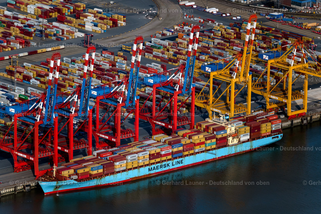 4030537 | BREMERHAVEN 01.06.2020 Containerterminal im Containerhafen des Überseehafen Am Nordhafen in Bremerhaven im Bundesland Bremen. // Container Terminal in the port of the international port Am Nordhafen in Bremerhaven in the state Bremen. Foto: Gerhard Launer
