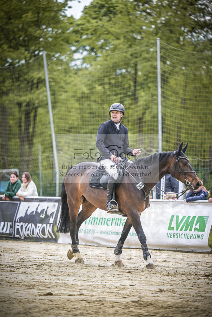 DOS_1264 | Entdecke hochwertige Reitturnierfotos von Foto Oger. Professionell, emotional und authentisch – jetzt Lieblingsmomente im Shop bestellen.Deutschlandweite Turnierfotografie. - Realisiert mit Pictrs.com