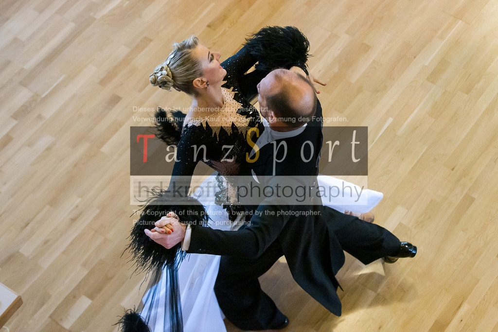 20240525_RL-Masters3-Std_7042 | Tanzsportbilder, Standardtanz, Lateintanz, WDSF, DTV, LTVB, dancecomp, goc, hessen tanzt, blaues band der spree, walzer, tango, wiener walzer, slowfox, quickstepp, samba, rumba, cha-cha-cha, paso doble. jive, hd-kroft photography, turniertanzsport