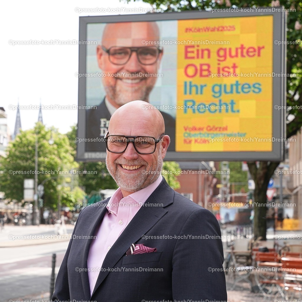 xYDR08052501002 | 08.05.2025, xydrx, Köln, Vorstellung der FDP Wahlkampagne zur Oberbürgermeisterwahl: Volker Goerzel (Oberbürgermeisterwahl Kandidat). 
