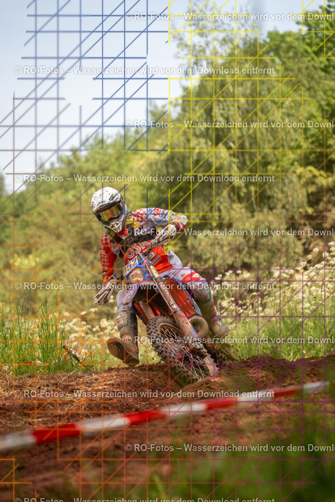 Wolfshausen 5 Lauf -423 | Sportfotografie von RO-Fotos: Motorsport, Motocross, Enduro, Laufveranstaltungen und Triathlon. Professionelle Fotos von Sportlern und Events. - Realisiert mit Pictrs.com