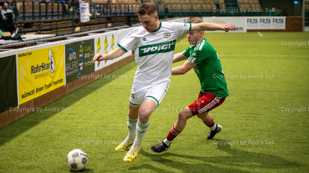 Finale - PSV Neumünster vs MTSV Hohenwestedt | Timo Barendt (PSV #22) / Jannis Brandt (MTSV #22) / 44. RS-Reifenhandel-Cup 2024/ Finale - PSV Neumünster vs MTSV Hohenwestedt / Holstenhalle 1 / Neumünster / 26.12.24 - Realisiert mit Pictrs.com