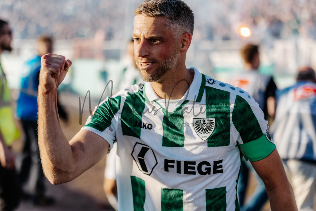 20250509-scp-bsc-0218 | Das ist die Fotodatenbank für authentische Sportfotografie aus Münster: Markus Paletta fotografiert Teams, Sportler:innen, Kinder, Events & Unternehmen. - Realisiert mit Pictrs.com