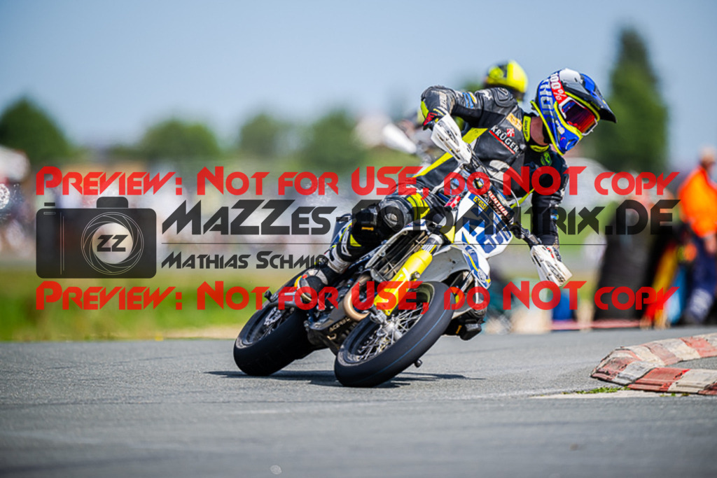 MaZZes_FotoMatrix_220903_3818 | S3