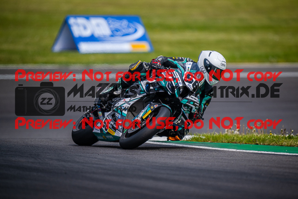 MaZZes_FotoMatrix_220508_93277 | Fotograf Mathias Schmid
Sportfotograf,
Eventfotograf,
Hochzeitsfotograf,
Portraitfotograf