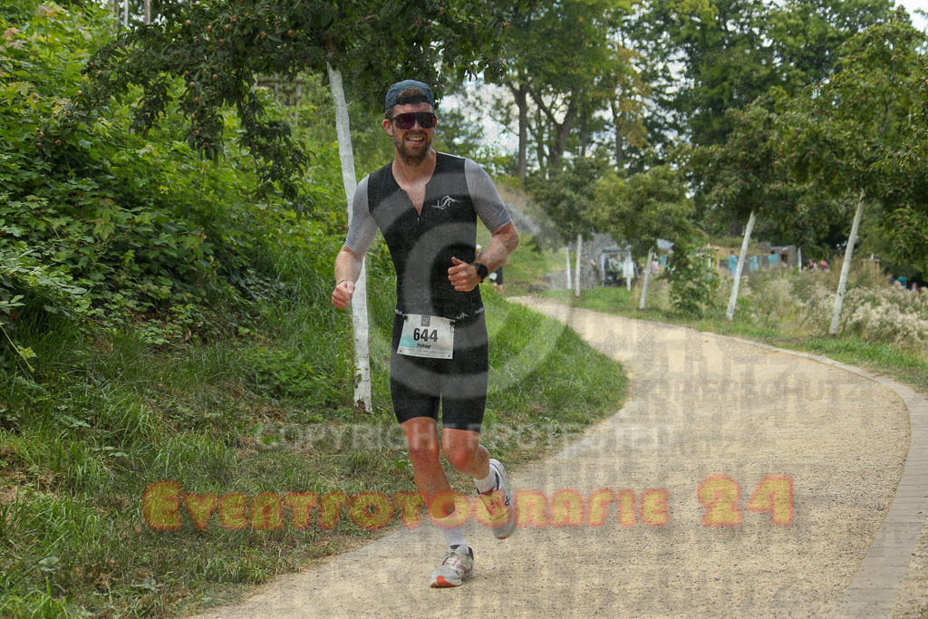 250824_1423_EX1_6044 | Sportfotografie im Rhein-Sieg Kreis, Köln, Bonn, NRW, Rheinland Pfalz, Hessen, etc. Unser Tätigkeitsfeld umfasst den Laufsport vom Volkslauf über den Marathon, Duathlon, Triathon bis zum Ultralauf wie Kölnpfad Ultra oder Schindertrail.