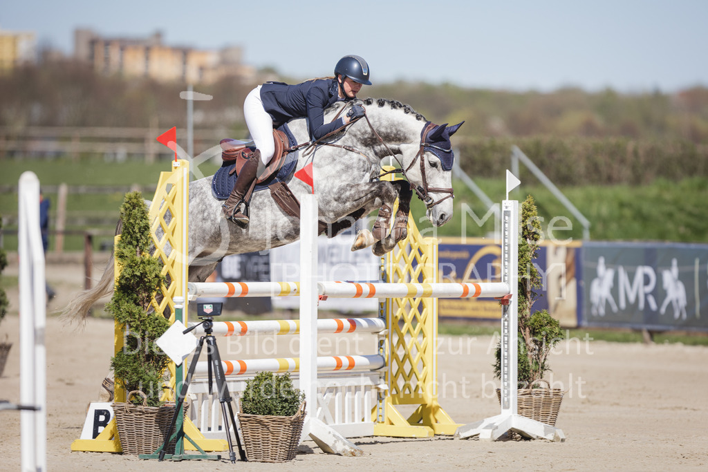 220416_4_L-Stil1-403 | Frühlingsfest der Pferde
Herford
16.April 2022
04/1 Stilspringprüfung Kl.L geschlossen 0-78 RLP