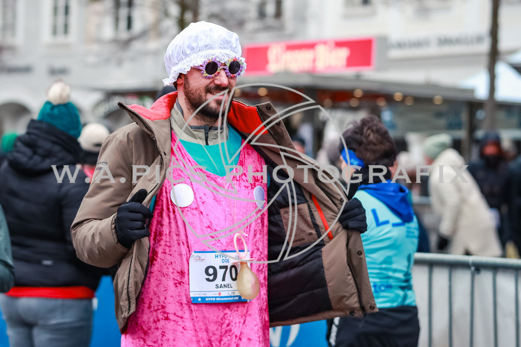 SILVESTERLAUF LINZ 25 | Linz, AUSTRIA, 31. Dezember 25, TRIRUN SILVESTERLAUF LINZ 25 , Image shows: 
Photo: WAPICS / BINDER Manuel