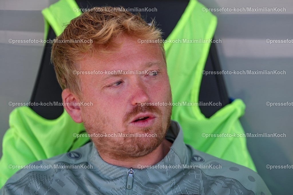 SCP09052502181 | 09.05.2025, Fußball, Preußen Münster - Hertha BSC, 2. Fußball Bundesliga, 33. Spieltag, Preußenstadion, Saison 2024 2025: Kieran Schulze-Marmeling (Trainer Preussen Muenster)DFB regulations prohibit any use of photographs as image sequences and or quasi-video.