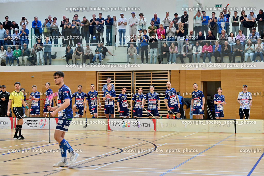 VSV Unihockye vs. KAC Floorball | Jubel VSV Unihockey Fans, VSV Unihockey Spielerbank, VSV Unihockye vs. KAC Floorball, VSV Unihockye vs. KAC Floorball am 13.04.2025 in Villach (Ballspielhalle St. Martin), Austria, (Photo by Bernd Stefan)