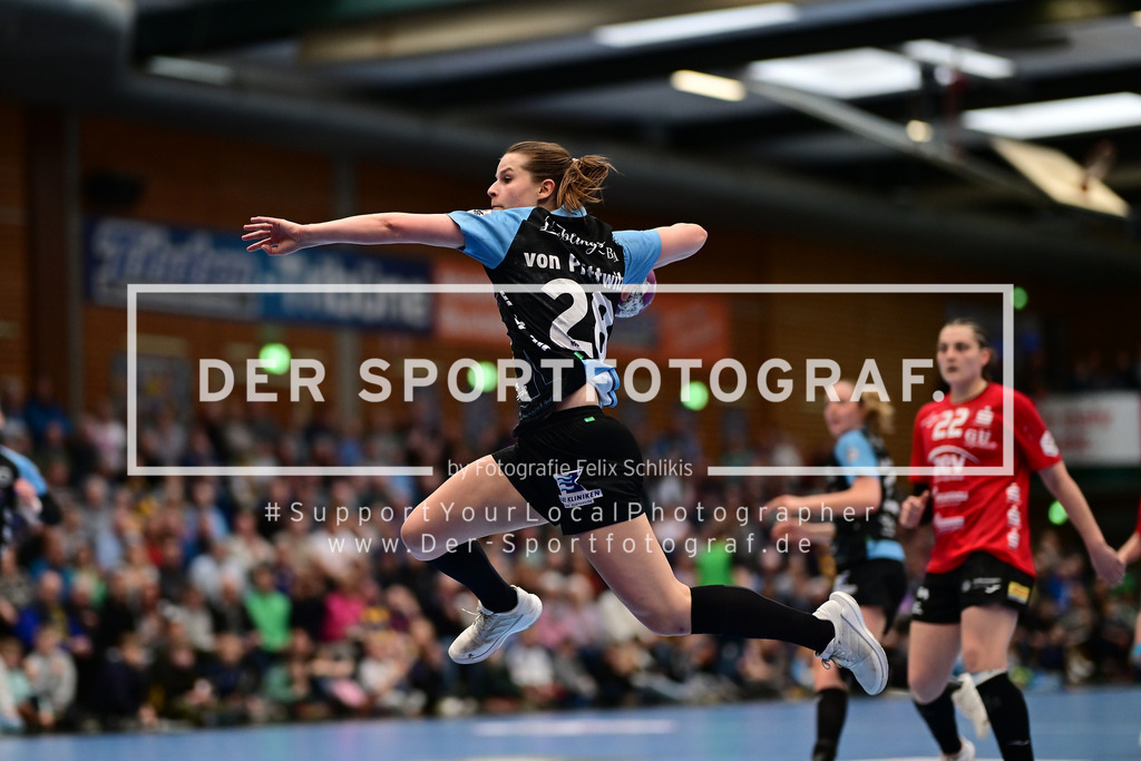 Handball I Frauen I Saison 2024-2025 I 1. HBF I Play-Down Halbfinale I Buxtehuder SV - BSV Sachsen Zwickau I 69708 | Wurf Teresa von Prittwitz (28, Buxtehuder Sportverein) - Realisiert mit Pictrs.com