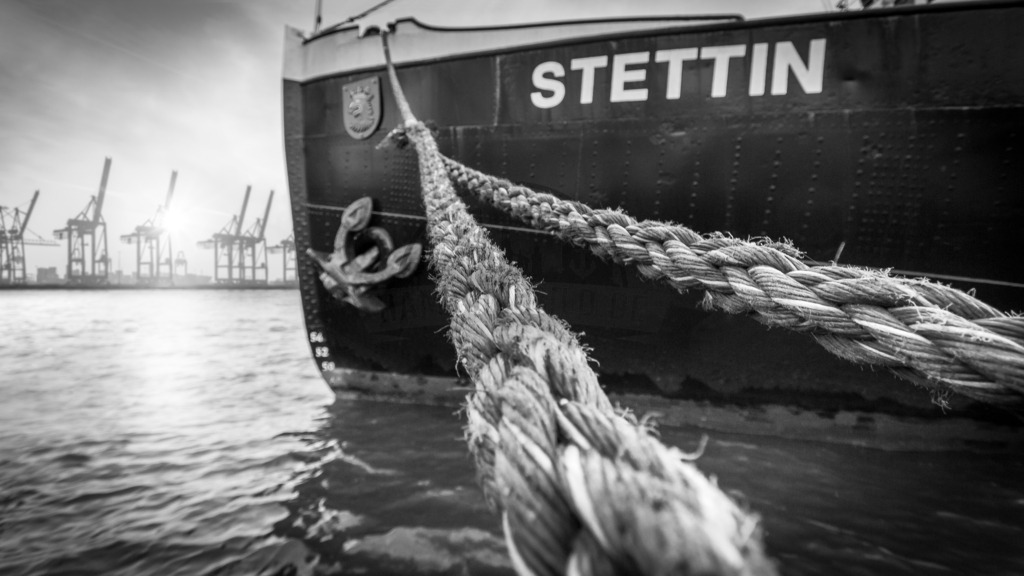 Schwarzweiss-Colorkey-Motive-by-stativkunst.de-020 | Exklusive Hamburg collagen, tolle Segelbilder und viele weitere tolle Motive auf Leinwand, Poster, Alu-Dibond, u.v.m. findet Ihr bei uns auf hamburgbild.de. Findet Euer Wandbild für Euer Zuhause, Büro oder die  Praxis…. - Realisiert mit Pictrs.com