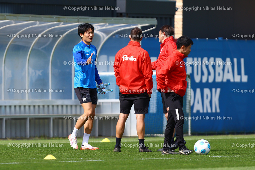 NH_HolsteinKiel_Training_07052025 | #18 Shuto Machino (Holstein Kiel) im Lauftraining.Fußball I Herren I Training I Saison 2024-2025 I Holstein Kiel I 07.05.2025 I Citti-Fußballpark
