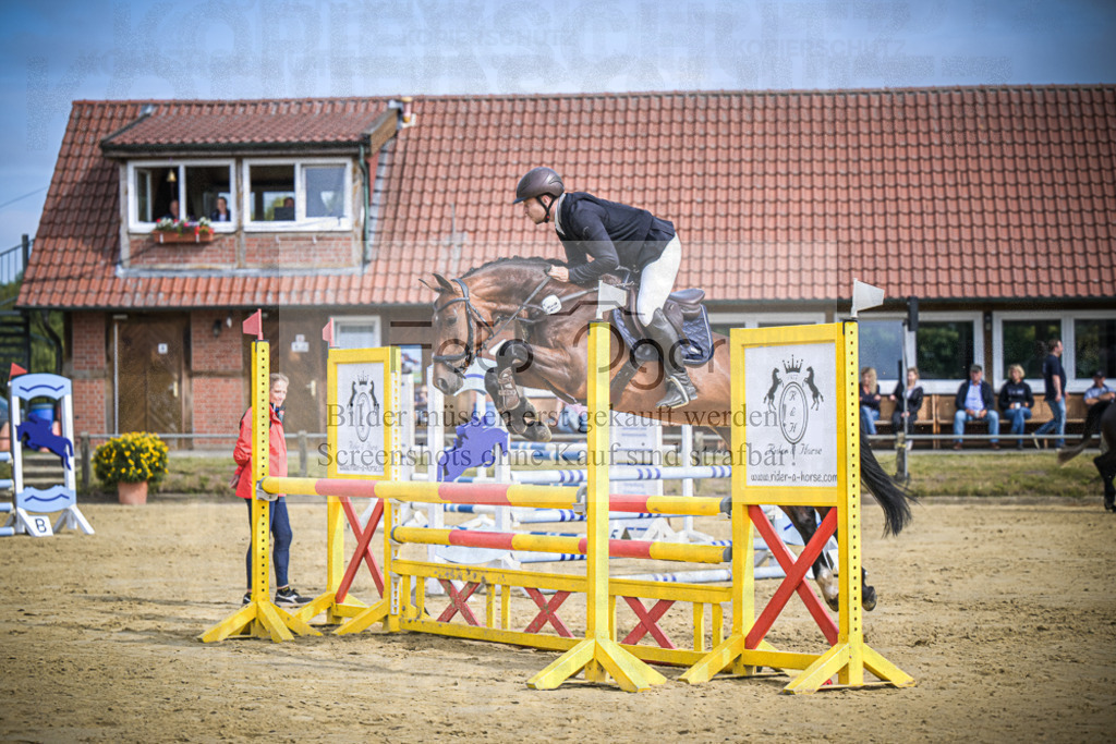 DOS_5217 | Entdecke hochwertige Reitturnierfotos von Foto Oger. Professionell, emotional und authentisch – jetzt Lieblingsmomente im Shop bestellen.Deutschlandweite Turnierfotografie. - Realisiert mit Pictrs.com