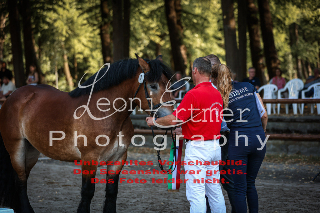 Fr3K00139 | Leoni Ertmer Photography - Realisiert mit Pictrs.com