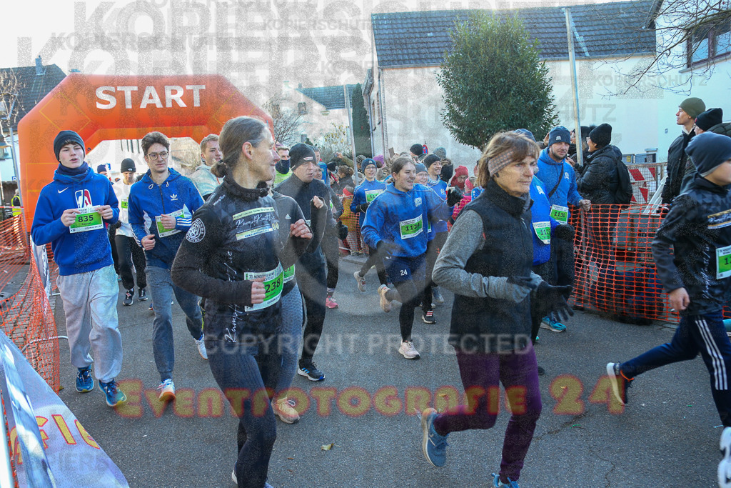 241201_1025_EX1_8129 | Sportfotografie im Rhein-Sieg Kreis, Köln, Bonn, NRW, Rheinland Pfalz, Hessen, etc. Unser Tätigkeitsfeld umfasst den Laufsport vom Volkslauf über den Marathon, Duathlon, Triathon bis zum Ultralauf wie Kölnpfad Ultra oder Schindertrail.