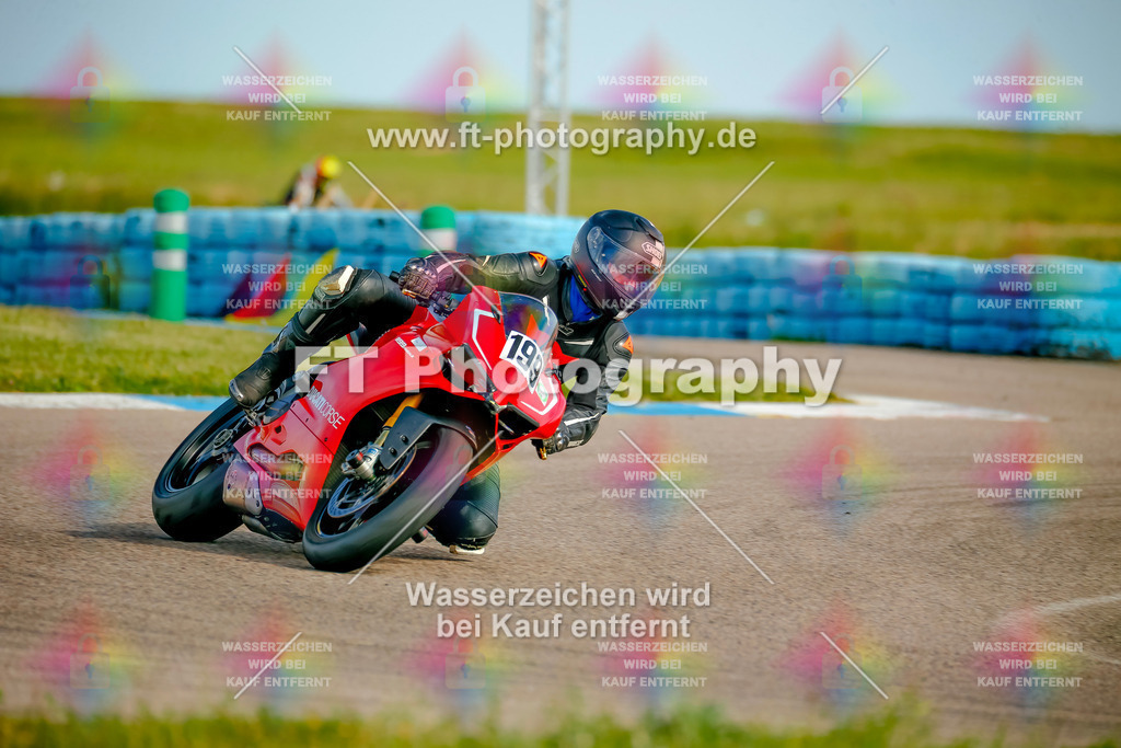 _MOT0329 | Hier findet Ihr Bilder von Touristenfahrten auf der Nürburgring Nordschleife oder von anderen Veranstaltungen die ich besucht habe. Viel Spass beim Durch Schauen 