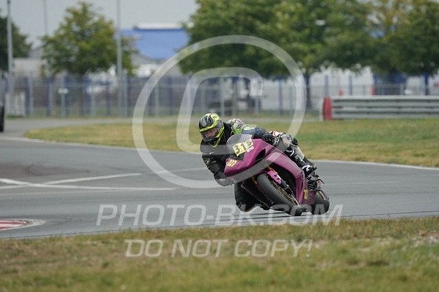 2024_08_18_PBK_43170 | Sportfotografie; SlowMotion; Video; Rennstrecke; Hafeneger; Speer; Racing; RSE; BMW; CBO; Trackday; Motorsportarena; Hockenheimring; Brno; Most; Barcelona; Valencia