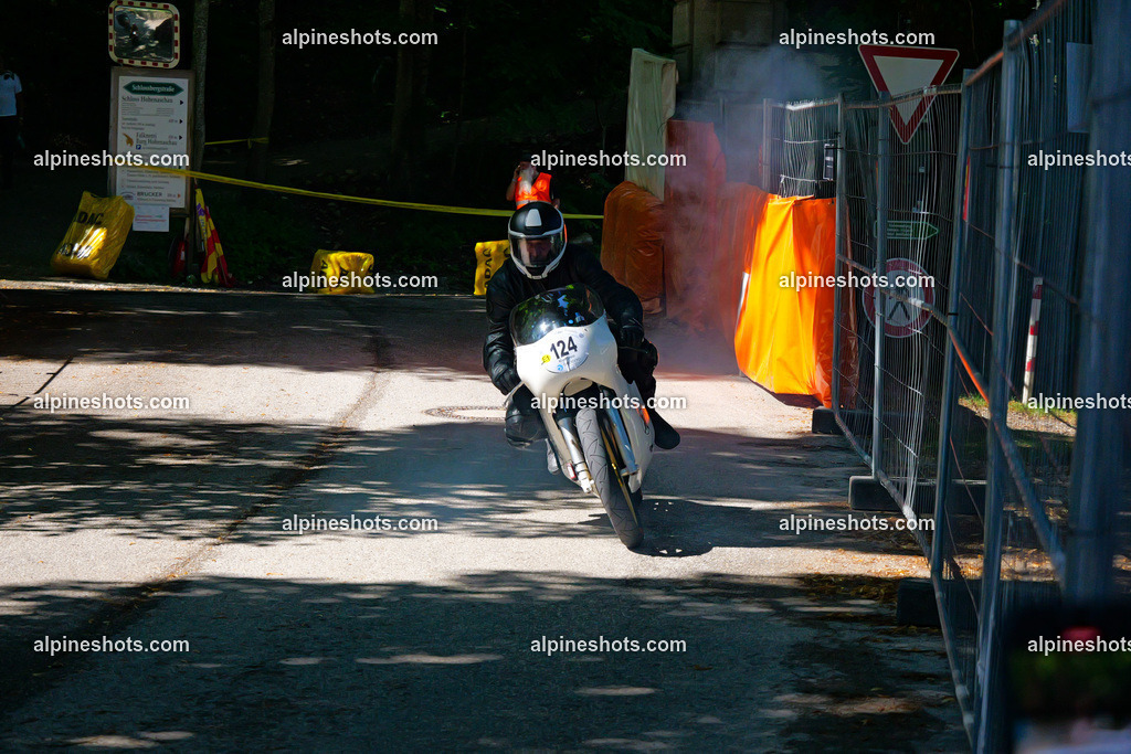 P1026353 | Erleben Sie atemberaubende, hochqualitative Fotos Ihrer Fahrt entlang der malerischen Alpenstraßen. Besuchen Sie alpineshots.com, um professionelle Aufnahmen Ihrer unvergesslichen Reise zu finden und zu kaufen - Realisiert mit Pictrs.com