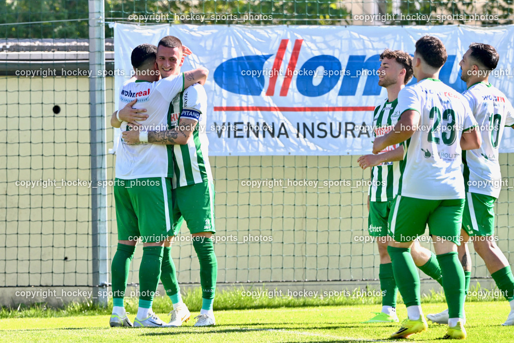 SV Donau vs. Union Matrei | Jubel SV Donau Mannschaft, #7 Enes Brdjanovic SV Donau,  #24 Zoran Vukovic SV Donau,  #23 David Orga SV Donau,  #10 Yosifov Svetlozar Angelov SV Donau,  SV Donau vs. Union Matrei, SV Donau vs. Union Matrei am 03.05.2026 in Klagenfurt (Sportplatz Donau), Austria, (Photo by Bernd Stefan)