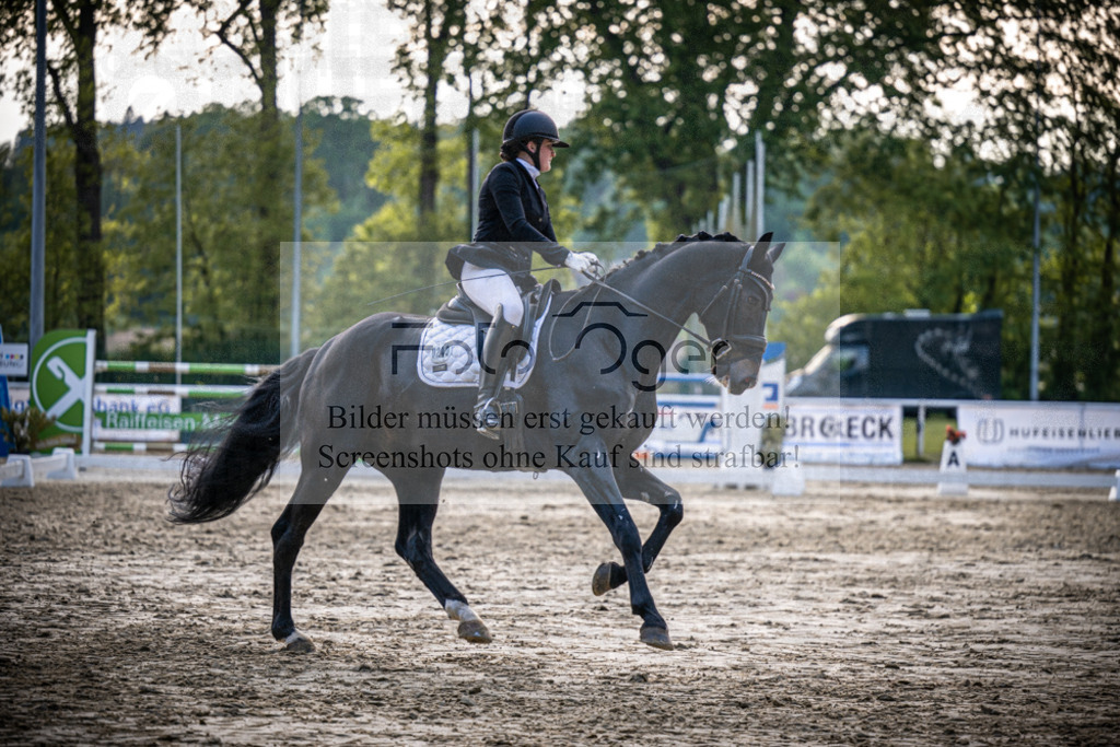 DOS_3599 | Reitturnier Venne - Realisiert mit Pictrs.com