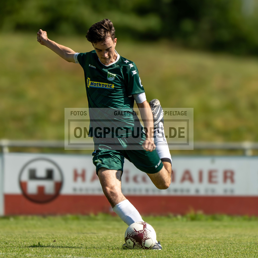 _OMG7913 | www.omgpictures.de, Sportfotograf, Verein, Fotograf, Baden Württemberg, Stuttgart, Heilbronn, omgpictures, Spieltag,  - Realisiert mit Pictrs.com