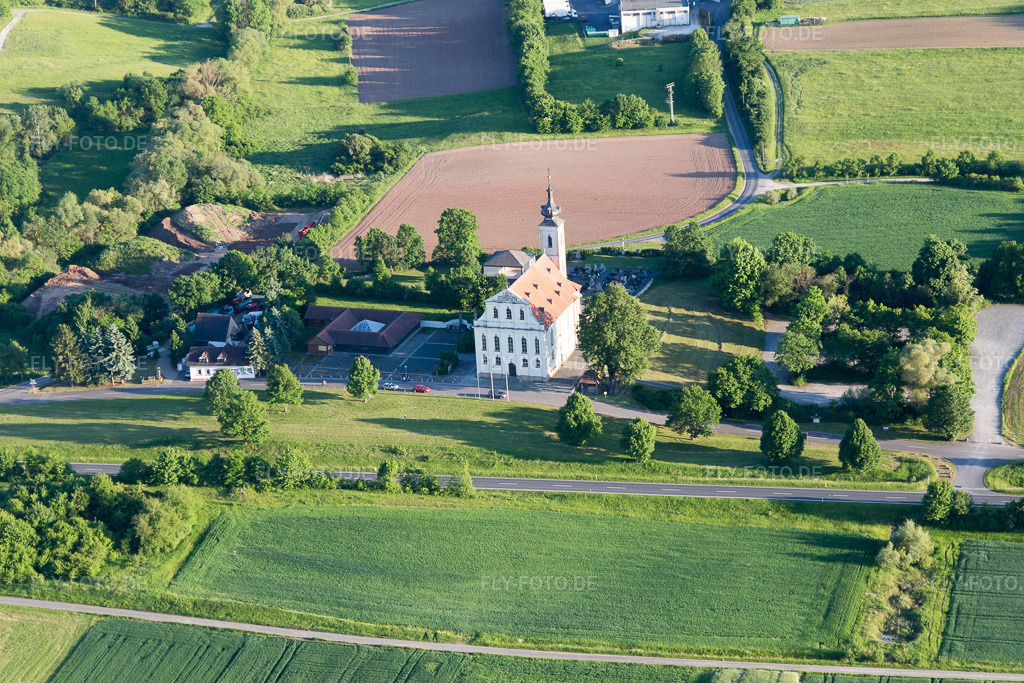 Luftbild: Wallfahrtskirche Maria Limbach im Ortsteil Limbach in Eltmann im Bundesland Bayern in Deutschland. Foto: IMG_100105.jpg vom 26.05.2017 durch Werner Riehm/FLY-FOTO.de