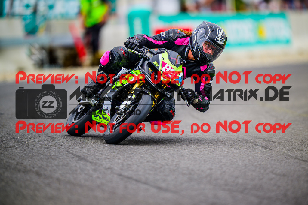 MaZZes_FotoMatrix_240608_6007705_7846 | STK