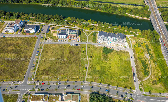 Gelsenkirchen240808635GE-Sued | Luftbild, Neubau Baufläche Lübecker Straße und Johannes-Rau-Allee für Stadtquartier Graf Bismarck Wohnanlage am Rhein-Herne-Kanal, Bismarck, Gelsenkirchen, Ruhrgebiet, Nordrhein-Westfalen, Deutschland